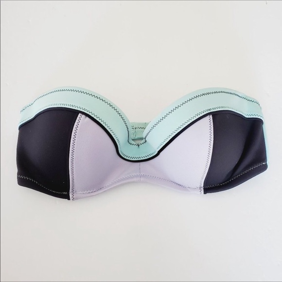 Victoria’s Secret strapless bikini top - Picture 2 of 3